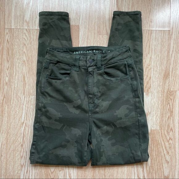 American Eagle Next Level Stretch Camouflage Curvy High-Rise Jeggings - Size: 2 - Picture 3 of 9
